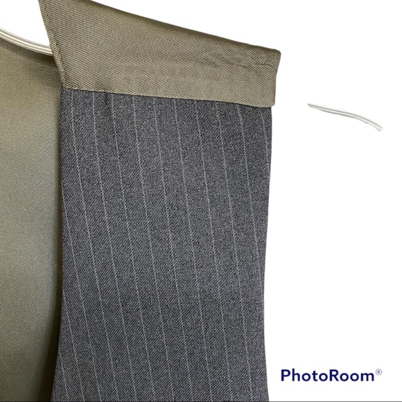 WEAR MANY WAYS Charcoal grey pinstripe vest - Picture 7 of 10